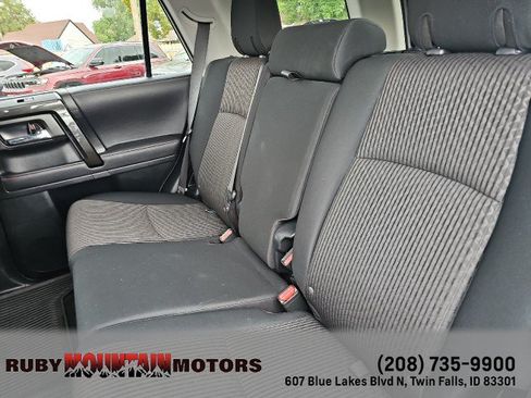 Used 2022 Toyota 4Runner TRD Off-Road AWD/4WD image 27