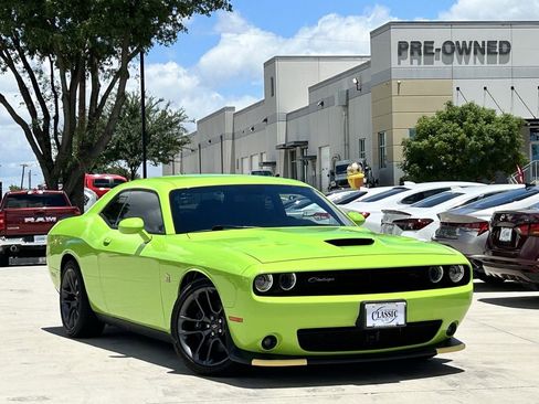 Used 2023 Dodge Challenger R/T Scat Pack w/ Plus Package RWD image 2