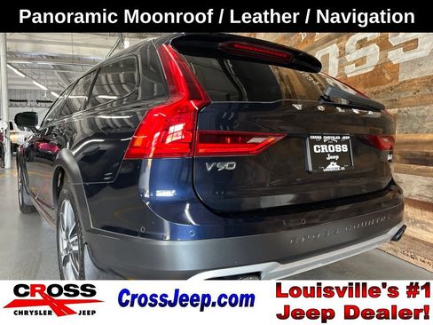 Used 2019 Volvo V90 T6 Cross Country w/ Advanced Package AWD/4WD image 16