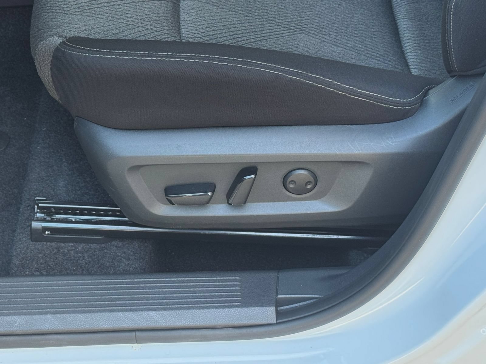 Used 2026 Nissan Rogue SV AWD/4WD image 21