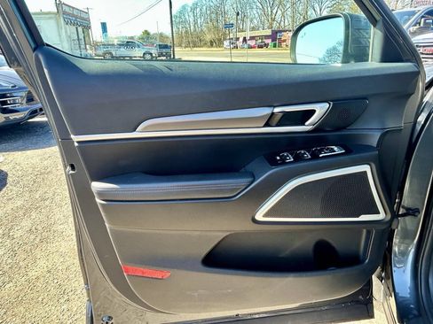 Used 2020 Kia Telluride LX FWD image 9