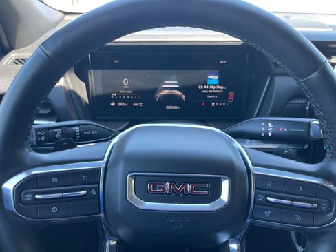 Used 2025 GMC Terrain Elevation AWD/4WD image 12