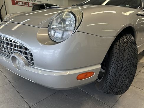 Used 2004 Ford Thunderbird Deluxe image 19