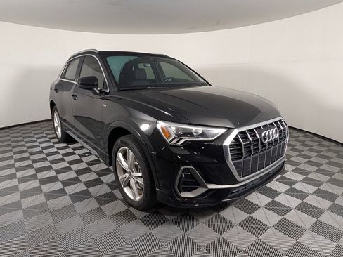 Used 2022 Audi Q3 2.0T Premium Plus AWD/4WD image 9