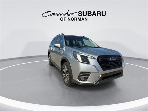Used 2022 Subaru Forester Limited image 2