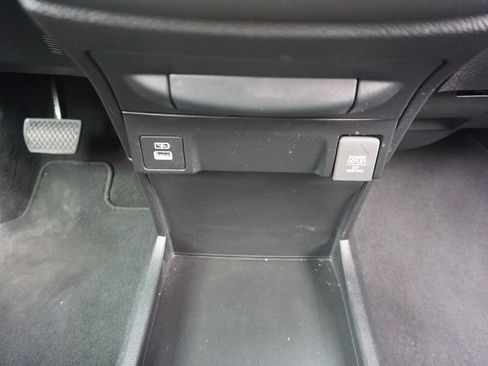 Used 2024 Honda Odyssey Sport image 13