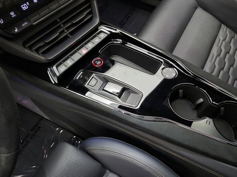 Used 2025 Audi RS e-tron GT performance AWD/4WD image 11