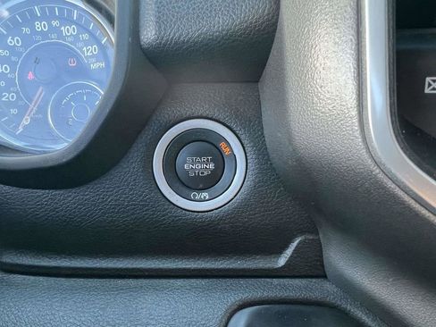 Certified 2022 RAM 1500 Big Horn image 33