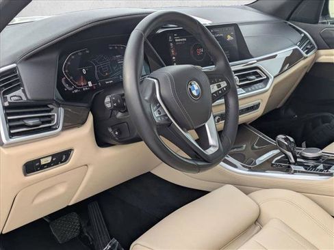 Used 2022 BMW X5 sDrive40i w/ Parking Assistance Package image 10