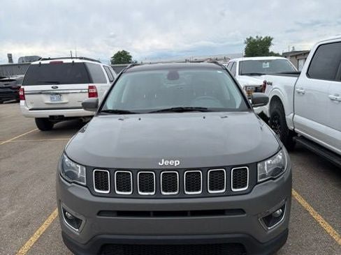 Used 2020 Jeep Compass Limited FWD image 6
