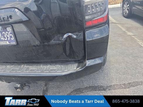 Used 2017 Toyota 4Runner SR5 Premium AWD/4WD image 4