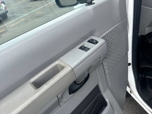 Used 2012 Ford E-250 and Econoline 250 w/ PWR Group RWD image 11