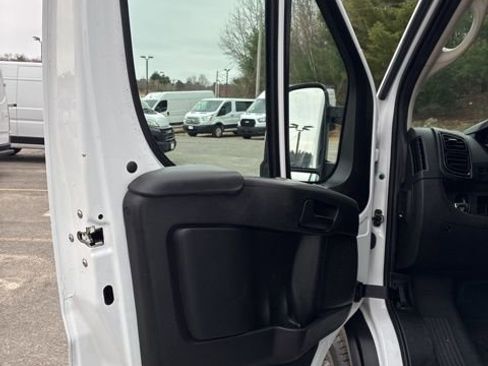 Used 2023 RAM ProMaster 2500 FWD image 24