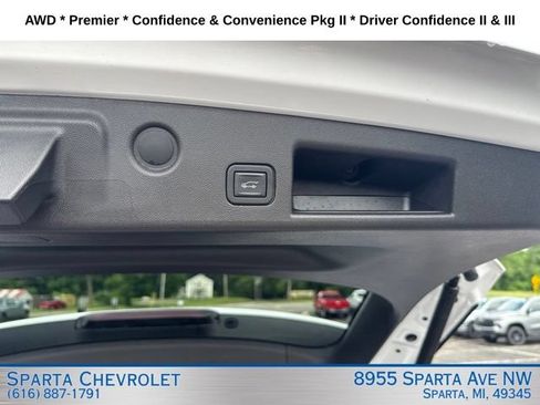 Used 2024 Chevrolet Equinox Premier AWD/4WD image 34