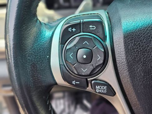 Used 2014 Toyota Camry SE FWD image 15