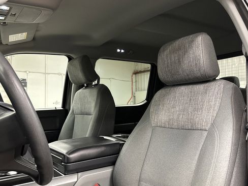 Used 2022 Ford F150 XLT w/ Trailer Tow Package image 6