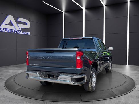 Used 2019 Chevrolet Silverado 1500 LT AWD/4WD image 6