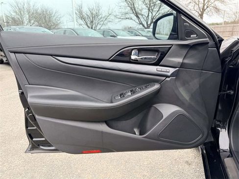 Used 2023 Nissan Maxima Platinum w/ Sport Mat Group image 16