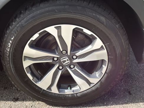 Used 2017 Honda CR-V LX image 41