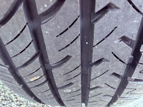 Used 2017 Nissan Rogue SV w/ Midnight Edition Package image 15