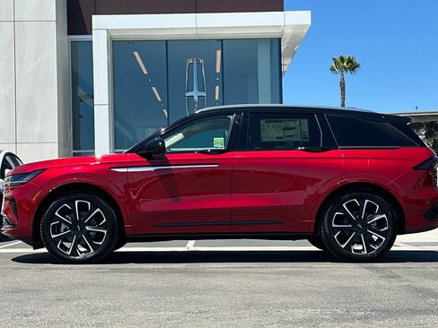 New 2026 Lincoln Nautilus Reserve AWD/4WD image 6