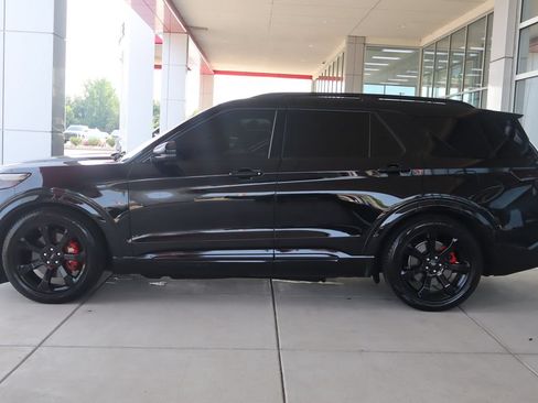 Used 2023 Ford Explorer ST w/ Equipment Group 401A AWD/4WD image 4