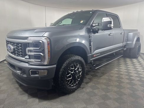 Certified 2023 Ford F350 Platinum image 8