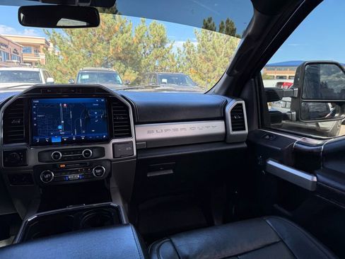 Used 2022 Ford F350 Lariat w/ FX4 Off-Road Package image 27