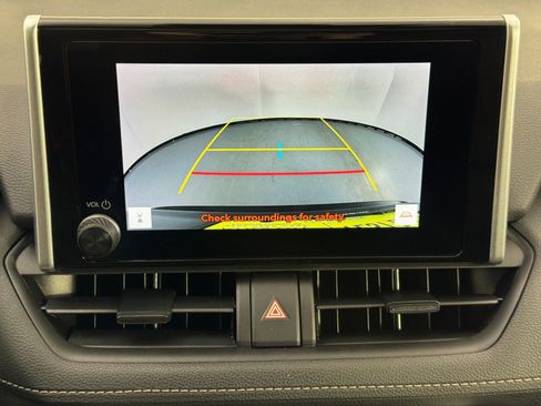 Used 2023 Toyota RAV4 XLE w/ Convenience Package image 27