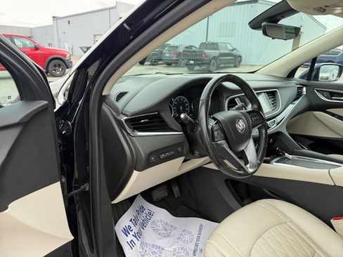 Used 2023 Buick Enclave Avenir w/ Avenir Technology Package AWD/4WD image 17