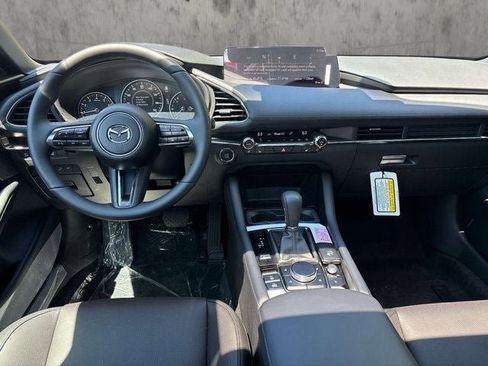 New 2026 MAZDA MAZDA3 Hatchback w/Premium Plus Pkg AWD/4WD image 26