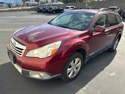 Used 2012 Subaru Outback 2.5i Limited w/ Moonroof Pkg AWD/4WD image 1