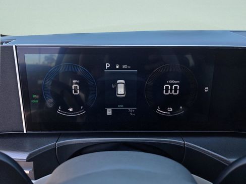 New 2026 Hyundai Santa Fe SE image 29