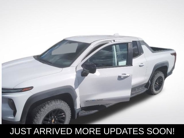 Used 2024 Chevrolet Silverado EV W/T AWD/4WD image 2