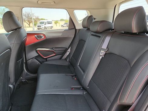 Used 2023 Kia Soul GT-Line w/ GT-Line Technology Package image 5