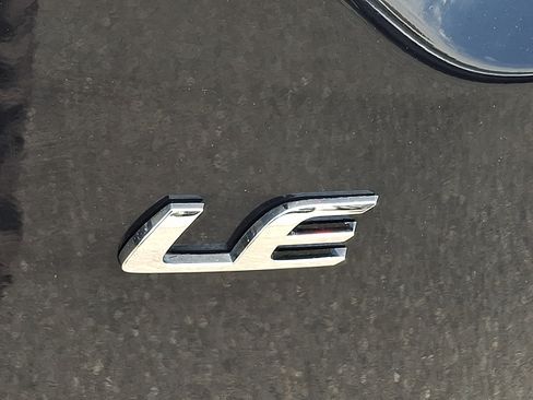 Used 2025 Toyota Corolla LE FWD image 30