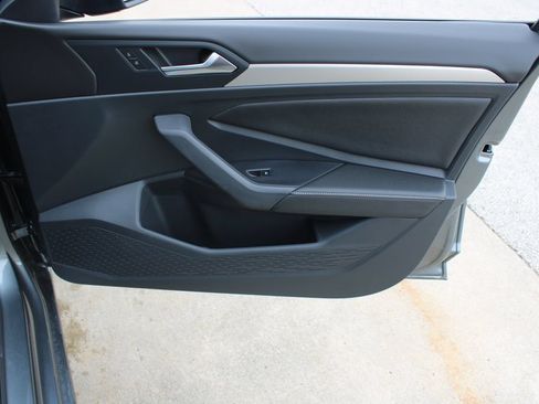 Certified 2024 Volkswagen Jetta Sport FWD image 23
