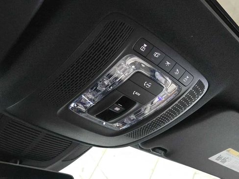 Used 2024 Mercedes-Benz GLE 350 4MATIC image 32