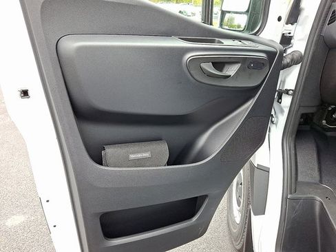 Used 2026 Mercedes-Benz Sprinter 2500 image 11