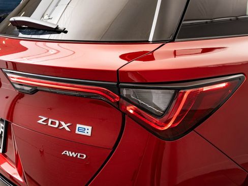 Used 2024 Acura ZDX Type S AWD/4WD image 9