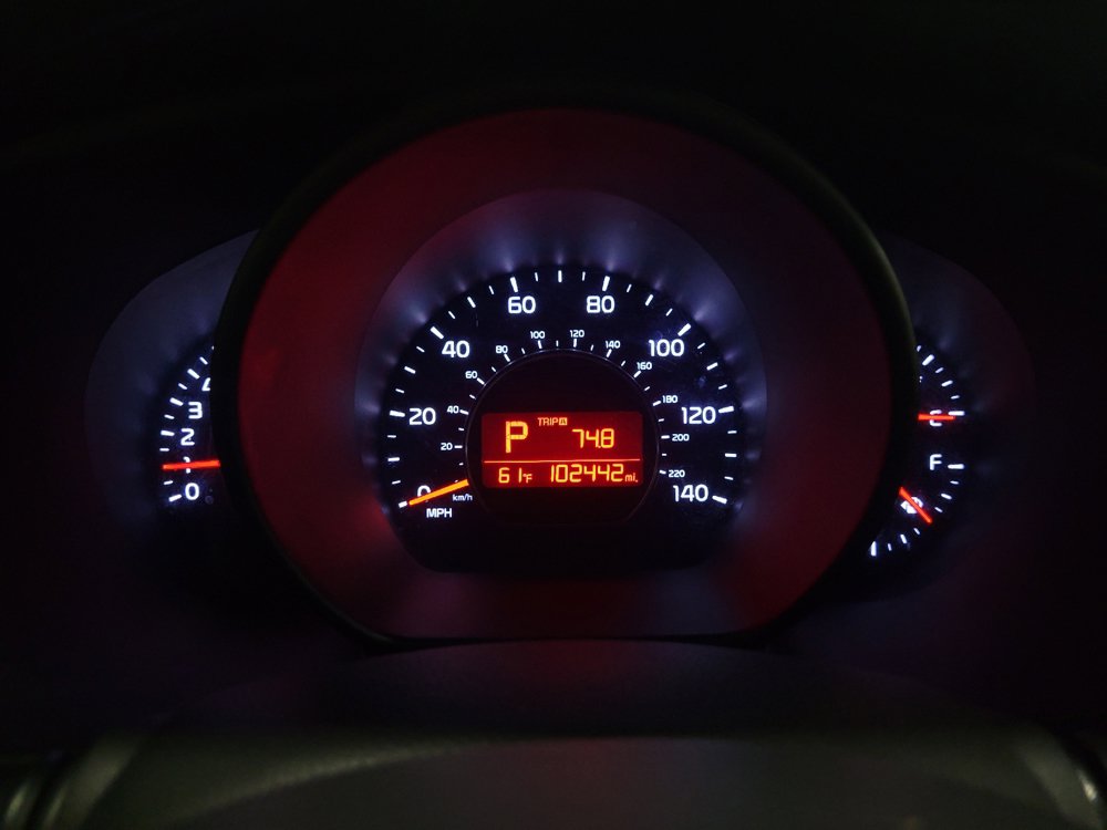 Used 2014 Kia Soul + FWD image 23