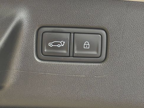 Used 2025 Hyundai Santa Fe SEL FWD image 23