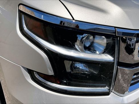 Used 2016 Chevrolet Suburban LTZ RWD image 29