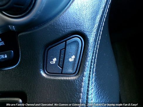 Used 2018 Chevrolet Suburban LT image 45