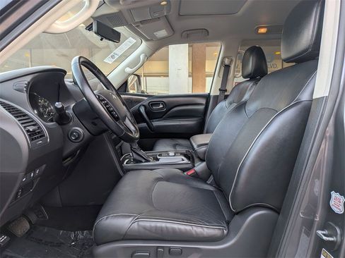Used 2024 INFINITI QX80 Luxe image 25