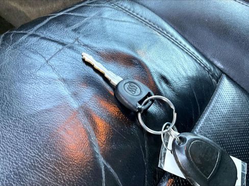 Used 2016 Buick Enclave Premium w/ Experience Buick Package image 11