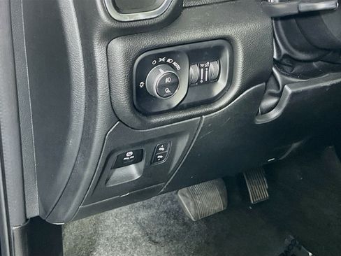 Used 2023 RAM 1500 Laramie AWD/4WD image 10