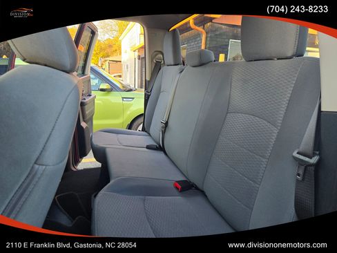 Used 2018 RAM 1500 Express w/ Express Value Package image 9