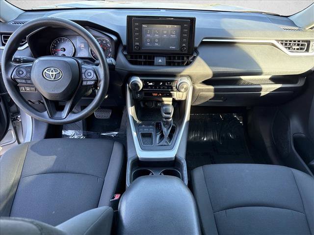 Used 2019 Toyota RAV4 LE FWD image 16