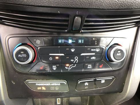 Used 2019 Ford Escape SEL AWD/4WD image 19